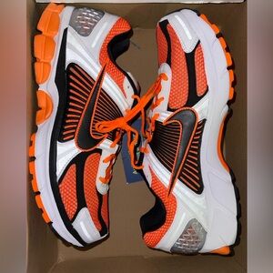 Nike Men’s Vomero Shoes